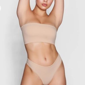 SKIMS Fits Everybody Bandeau Bra